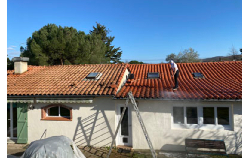 Artisan entretien Velux toiture Ariège — Jason Rozel